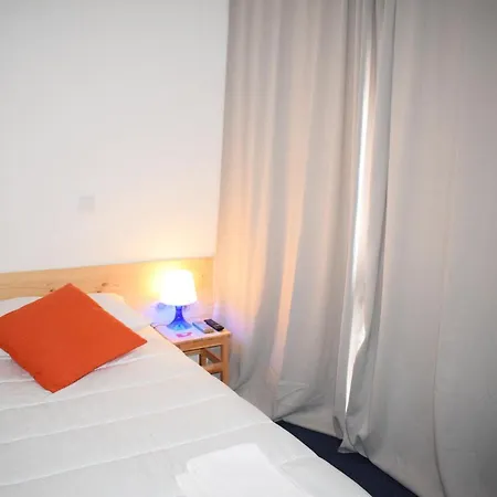 Domus Xilb - Bed & Breakfast *